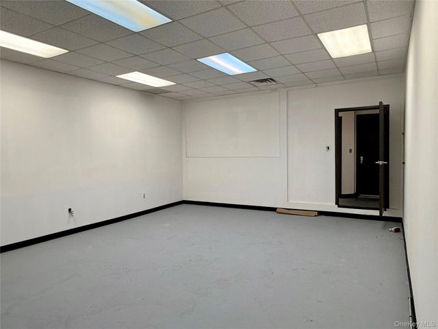 18-17 42 Street 2, Astoria, NY 11105