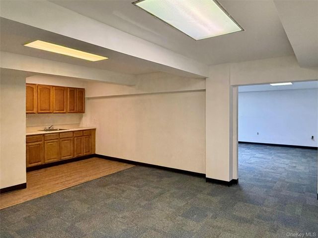 18-17 42 Street 2, Astoria, NY 11105