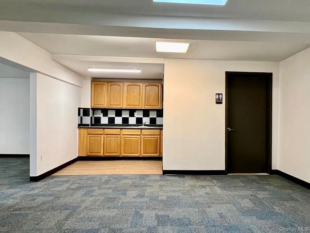 18-17 42 Street 2, Astoria, NY 11105