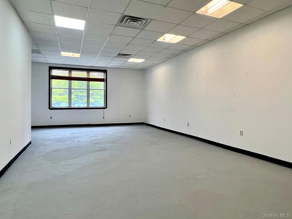 18-17 42 Street 2, Astoria, NY 11105