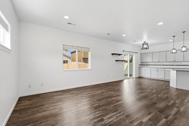 124 S Glenbrook Ct, Spokane Valley, WA 99016