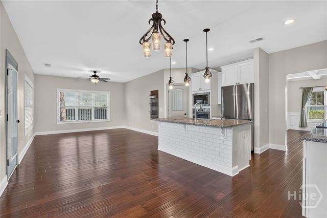 103 Cypress Loop, Bloomingdale, GA 31302