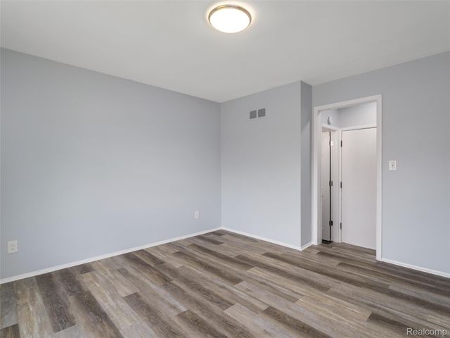 29242 Barkley Street, Livonia, MI 48154