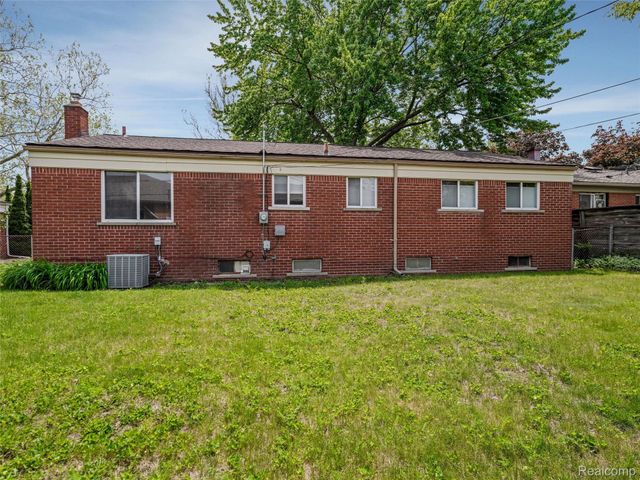 29242 Barkley Street, Livonia, MI 48154
