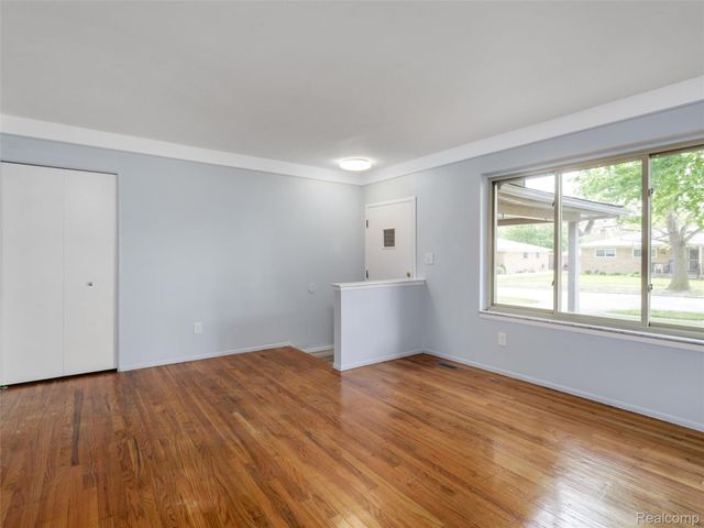 29242 Barkley Street, Livonia, MI 48154