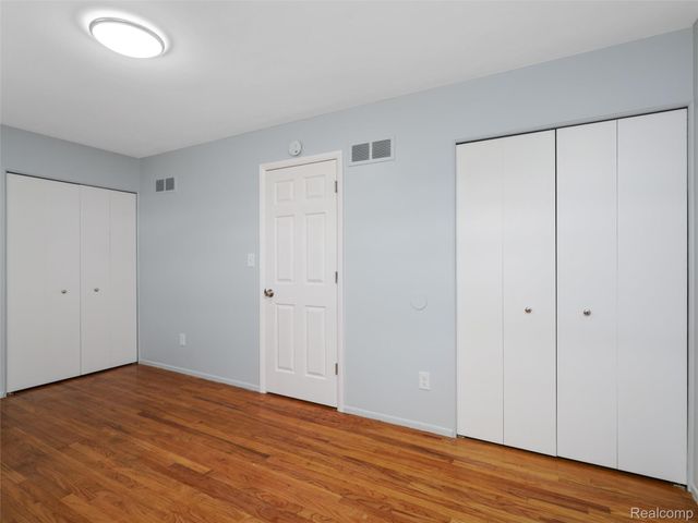 29242 Barkley Street, Livonia, MI 48154