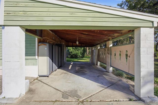 37508 CHURCH AVENUE, Dade City, FL 33525