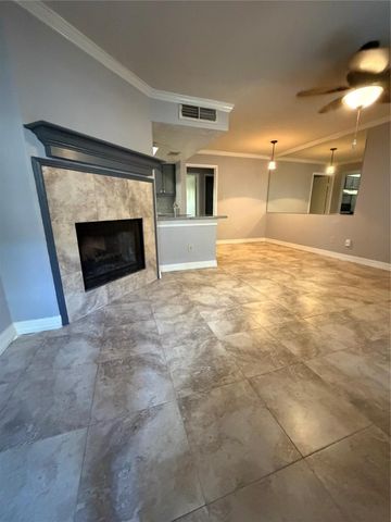 3919 Fairmont Parkway 205, Pasadena, TX 77504