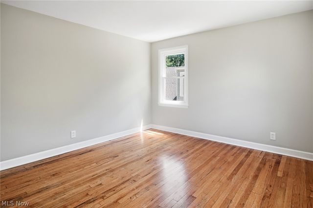 119 Monroe Avenue, Cuyahoga Falls, OH 44221