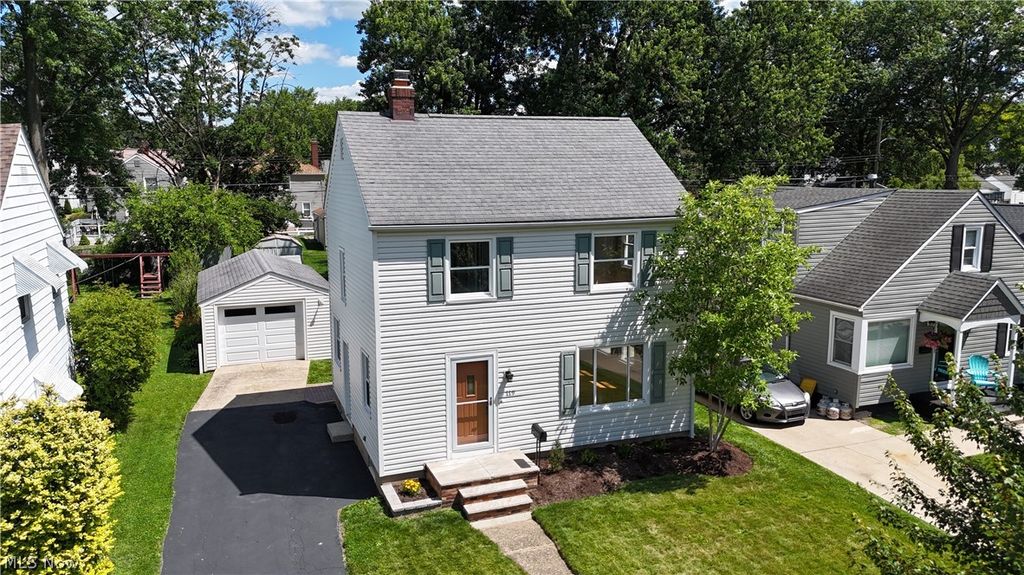 119 Monroe Avenue, Cuyahoga Falls, OH 44221