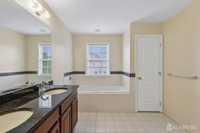 67 Morgan Way, Monroe, NJ 08831