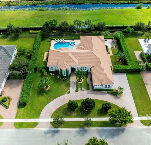 4950 E Sterling Ranch Circle, Davie, FL 33314