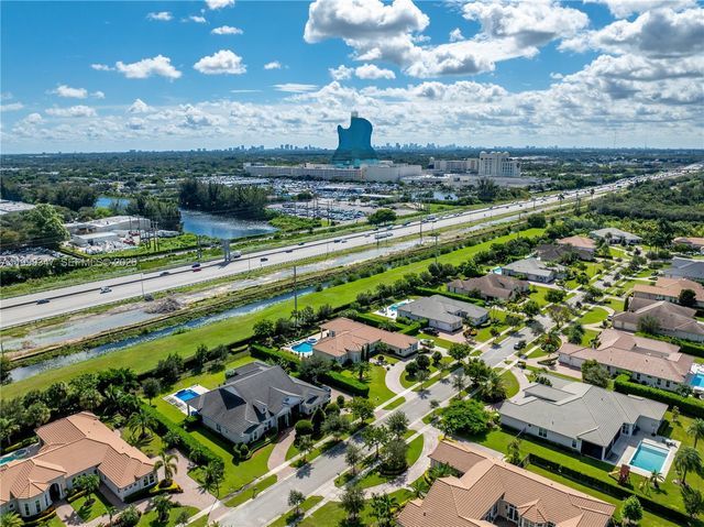 4950 E Sterling Ranch Circle, Davie, FL 33314