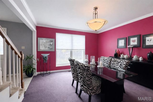 5839 Brookstone Terrace Drive, Oakville, MO 63129