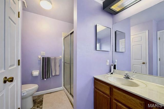 5839 Brookstone Terrace Drive, Oakville, MO 63129