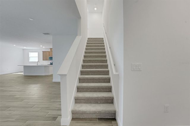 17546 VALLEYWOOD PARKWAY, Land O Lakes, FL 34638