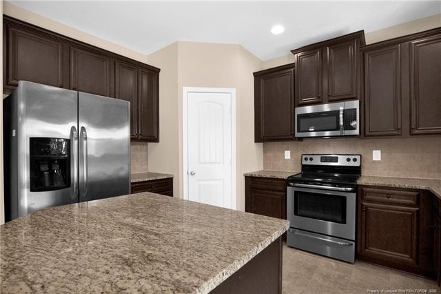 137 Salisbury Lane, Spring Lake, NC 28390