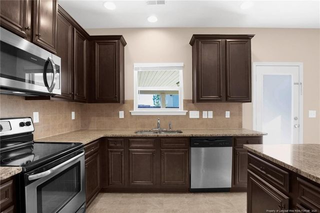 137 Salisbury Lane, Spring Lake, NC 28390