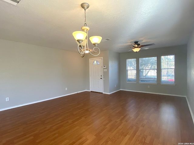 1423 Hunters Plane, San Antonio, TX 78245