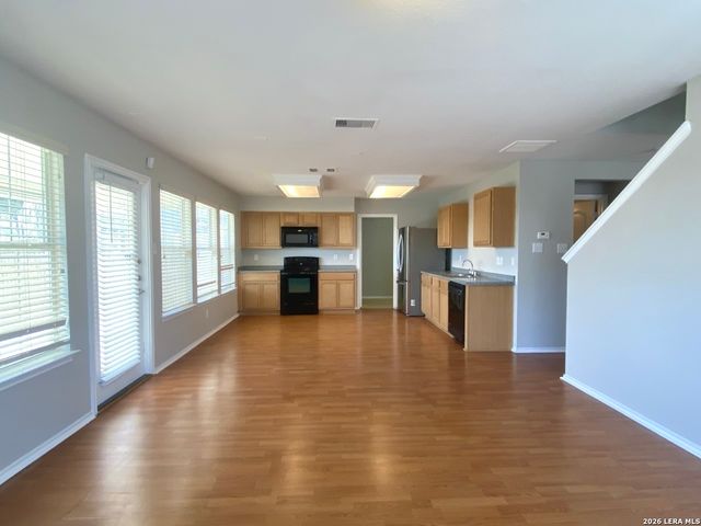 1423 Hunters Plane, San Antonio, TX 78245