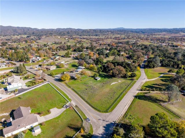 9220 Carmel, Atascadero, CA 93422