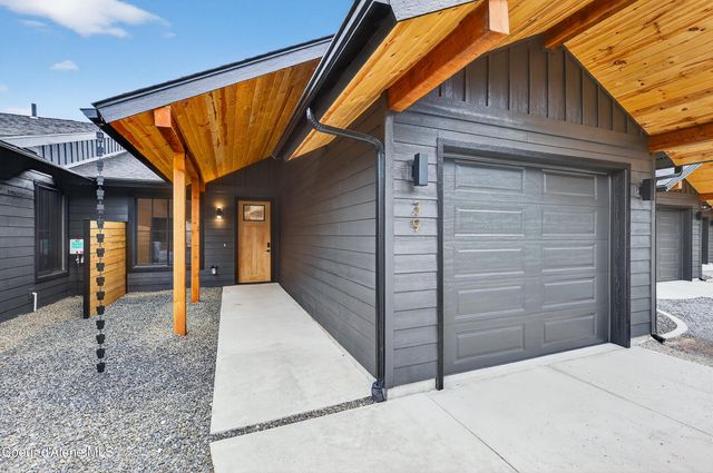 27 Rebecca LN, Nordman, ID 83848 property photo