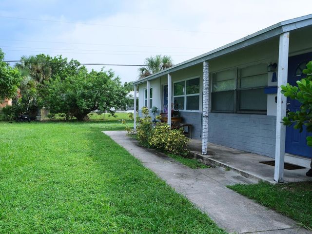 401 SILVER BEACH Road A, Riviera Beach, FL 33404