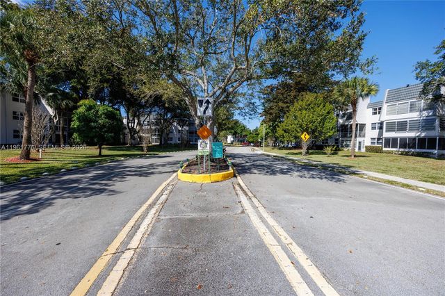 9100 Lime Bay Blvd 111, Tamarac, FL 33321