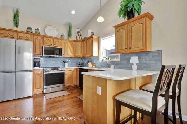 1219 Wildflower Drive, Holt, MI 48842