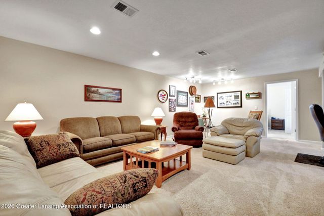 1219 Wildflower Drive, Holt, MI 48842