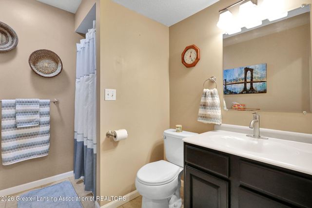 1219 Wildflower Drive, Holt, MI 48842