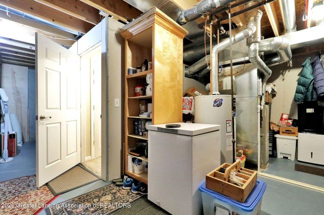 1219 Wildflower Drive, Holt, MI 48842