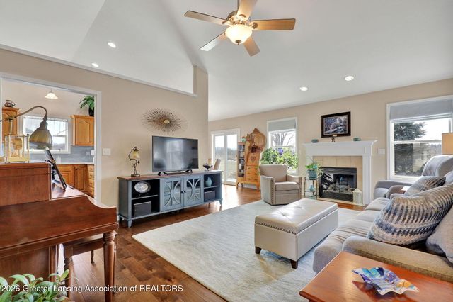 1219 Wildflower Drive, Holt, MI 48842