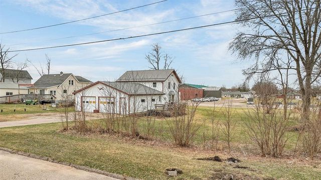 206 S Park Road, Blair, WI 54616