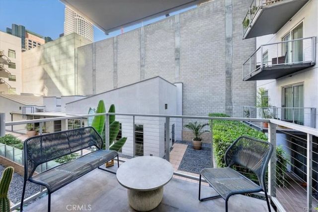 645 W 9th 317, Los Angeles, CA 90015