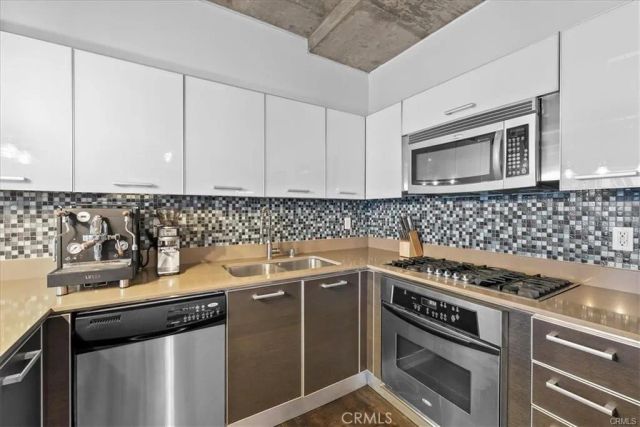 645 W 9th 317, Los Angeles, CA 90015