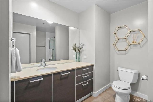 645 W 9th 317, Los Angeles, CA 90015