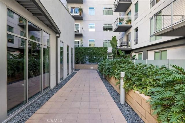 645 W 9th 317, Los Angeles, CA 90015