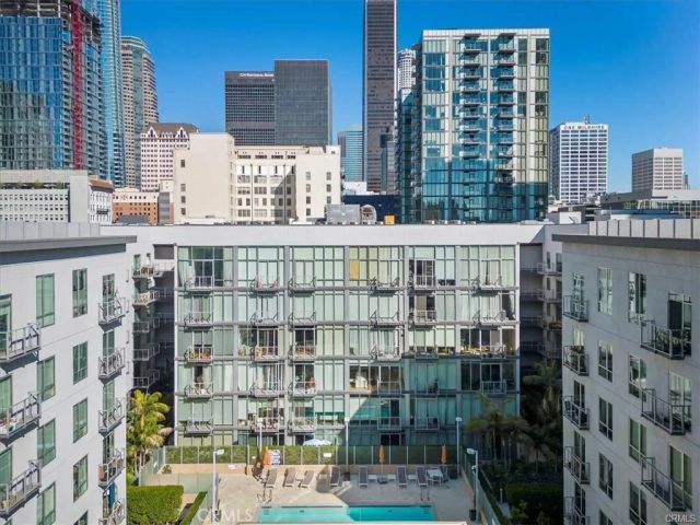 645 W 9th 317, Los Angeles, CA 90015