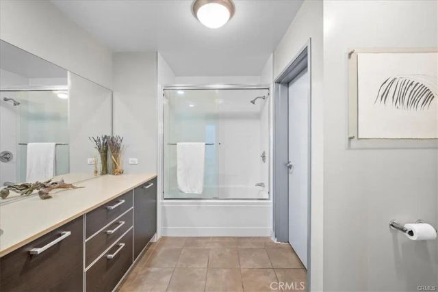 645 W 9th 317, Los Angeles, CA 90015