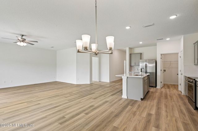 1262 HAMMOCK DUNES Drive, Jacksonville, FL 32221