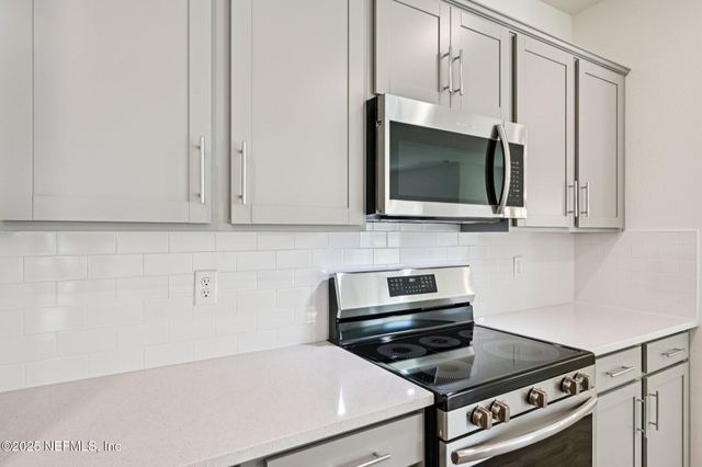 1262 HAMMOCK DUNES Drive, Jacksonville, FL 32221