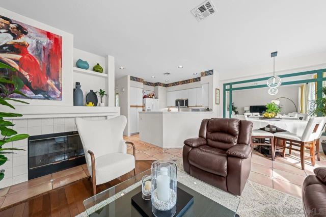 12520 Heatherton Ct. 3, San Diego, CA 92128