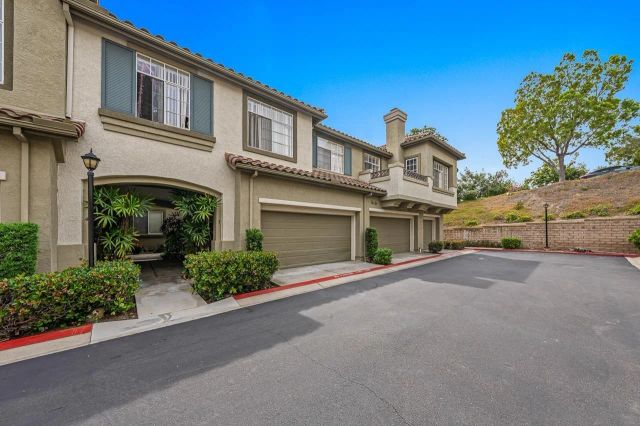 12520 Heatherton Ct. 3, San Diego, CA 92128