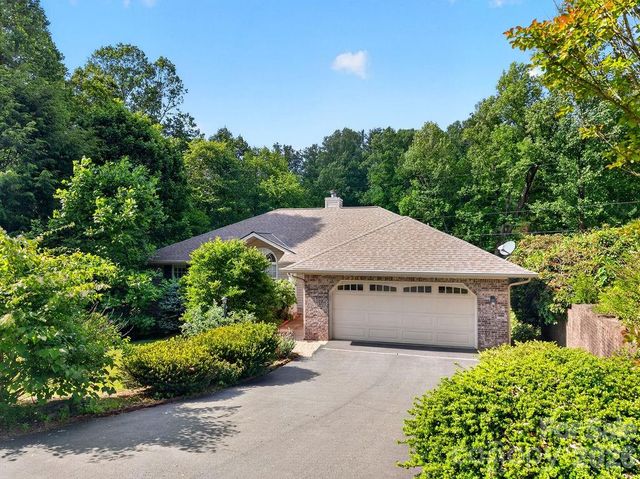 7 Firestone Court, Etowah, NC 28729