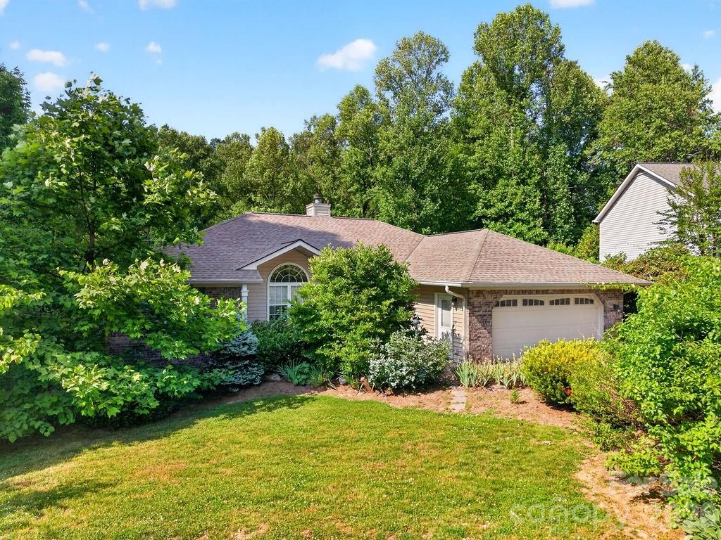 7 Firestone Court, Etowah, NC 28729