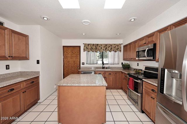 310 E BRECKENRIDGE Way, Gilbert, AZ 85234