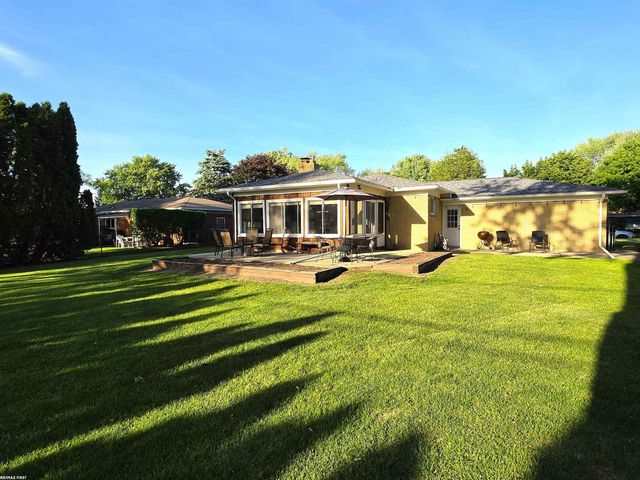 36687 Briarcliff Road, Sterling Heights, MI 48312