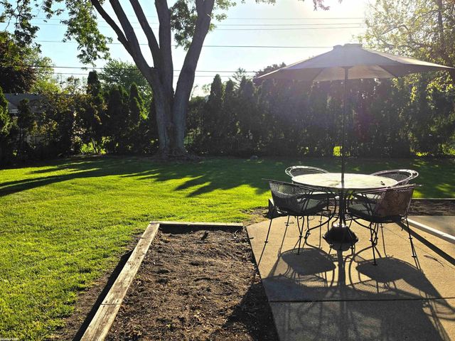 36687 Briarcliff Road, Sterling Heights, MI 48312