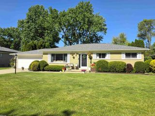 36687 Briarcliff Road, Sterling Heights, MI 48312